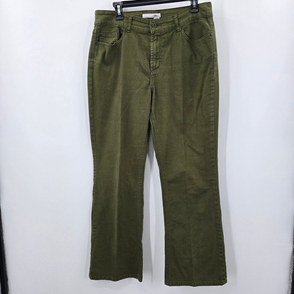 Chico's Platinum Olive Green Bootcut Pants Size 1.5 (8/10 or Medium)Short‎